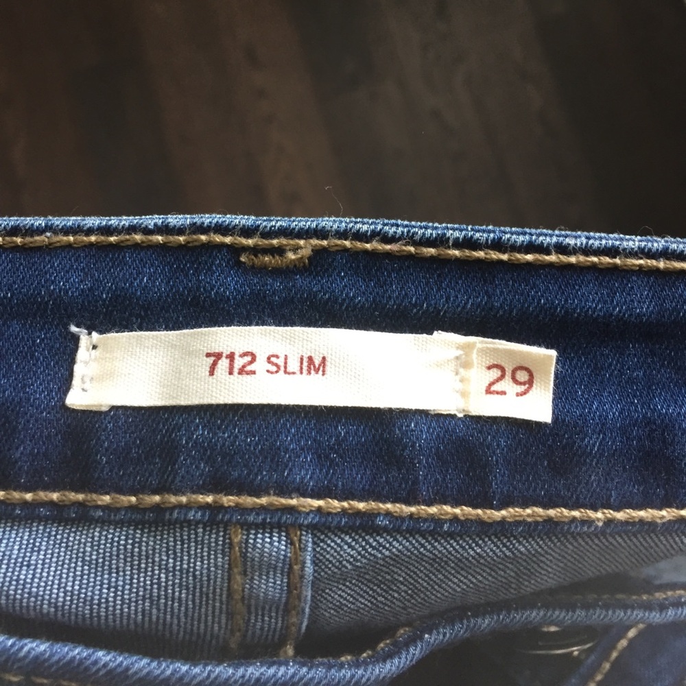 Levi 712 Jeans